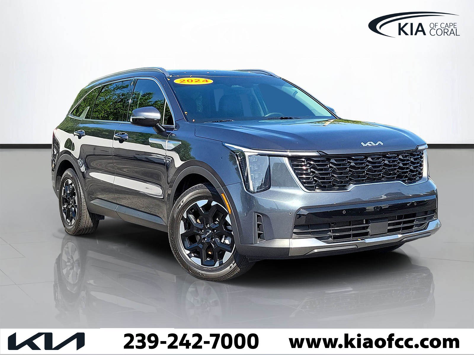 Certified 2024 Kia Sorento S w/ Panoramic Sunroof Package