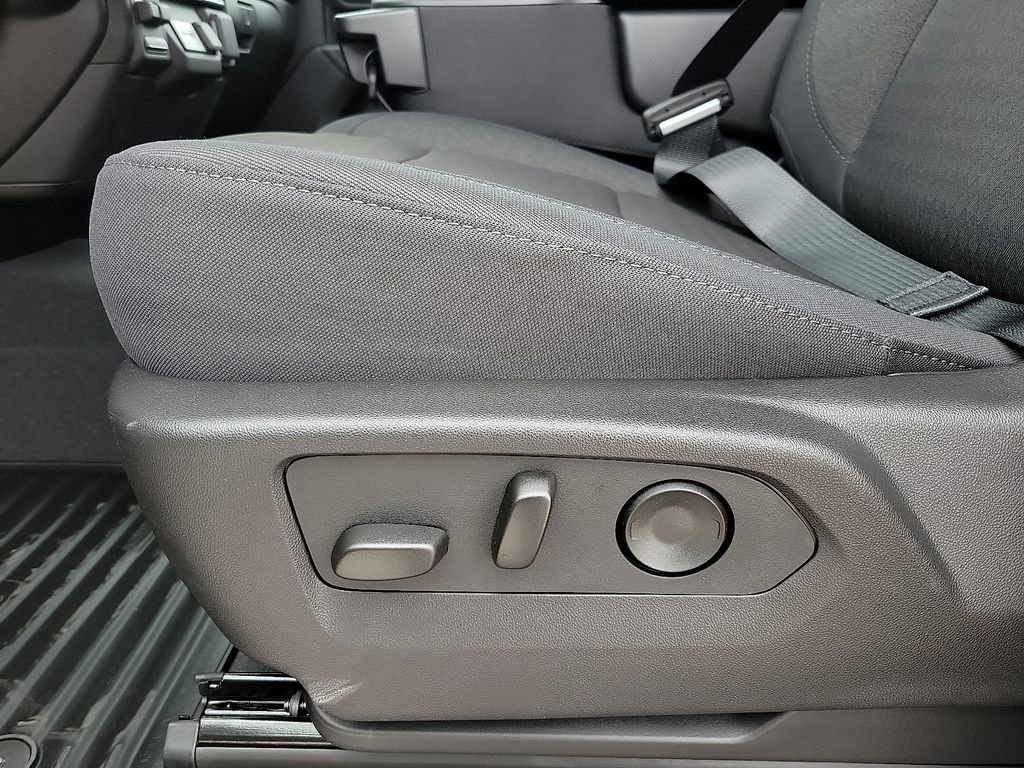 New 2025 Chevrolet Silverado 2500 Custom w/ Custom Value Package image 13