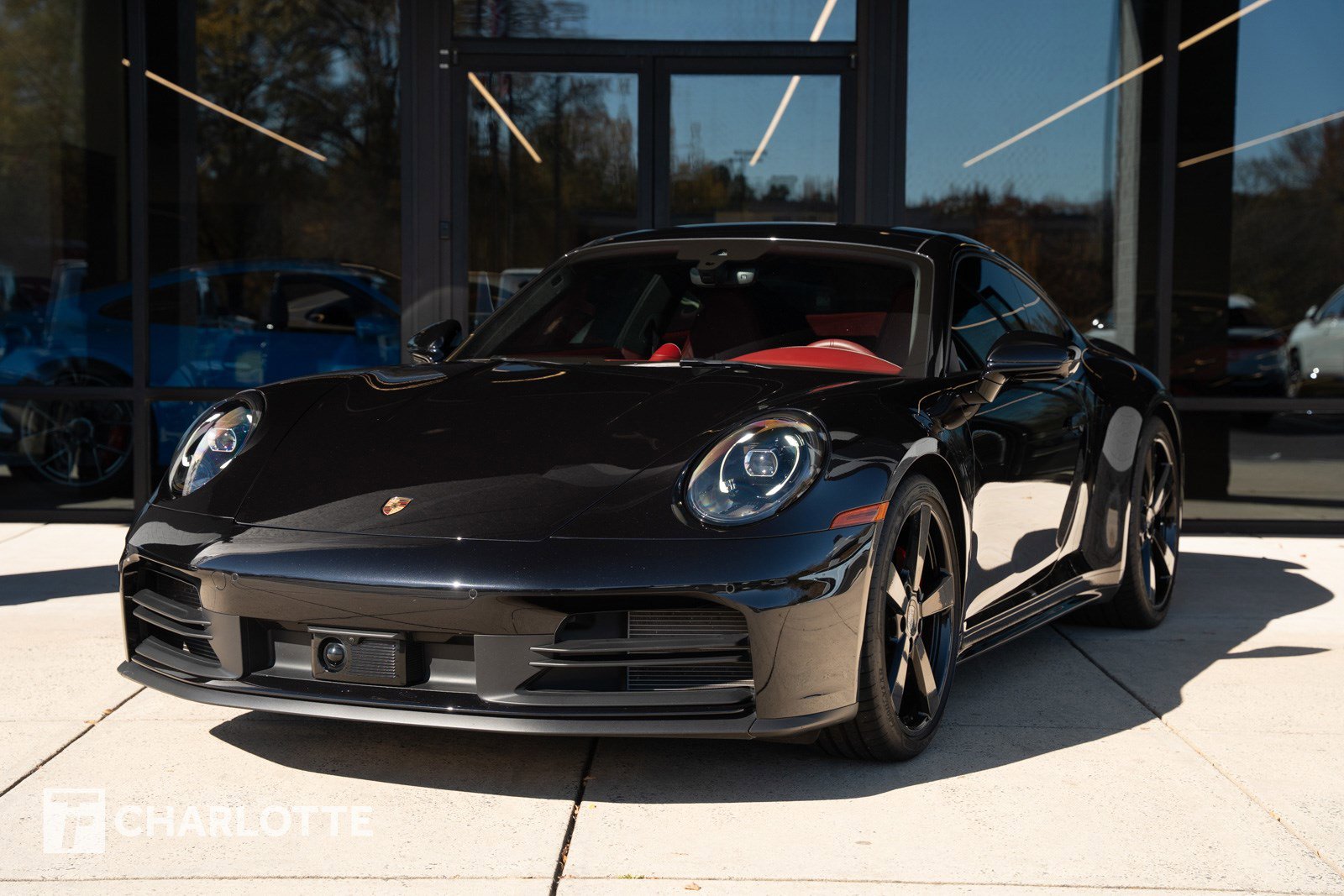 Used 2025 Porsche 911 Carrera image 7