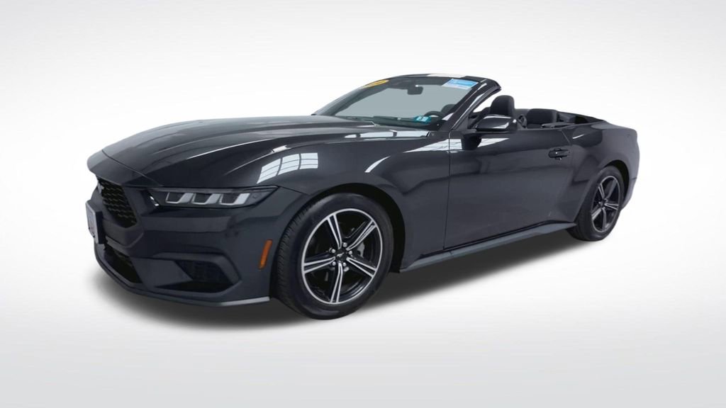 Used 2024 Ford Mustang Convertible image 18
