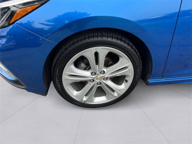 Used 2017 Chevrolet Cruze Premier image 9