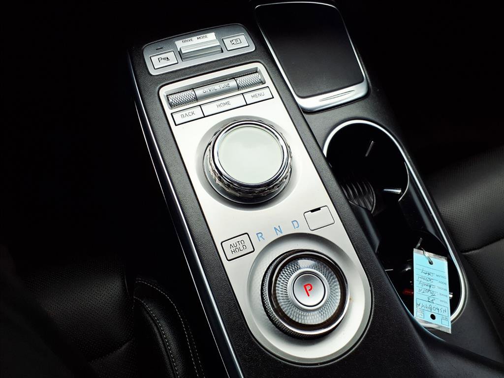 Used 2023 Genesis GV70 2.5T w/ Select Package AWD/4WD image 25