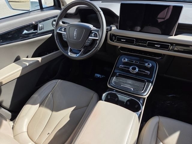 Used 2023 Lincoln Nautilus Reserve w/ Equipment Group 201A AWD/4WD image 32