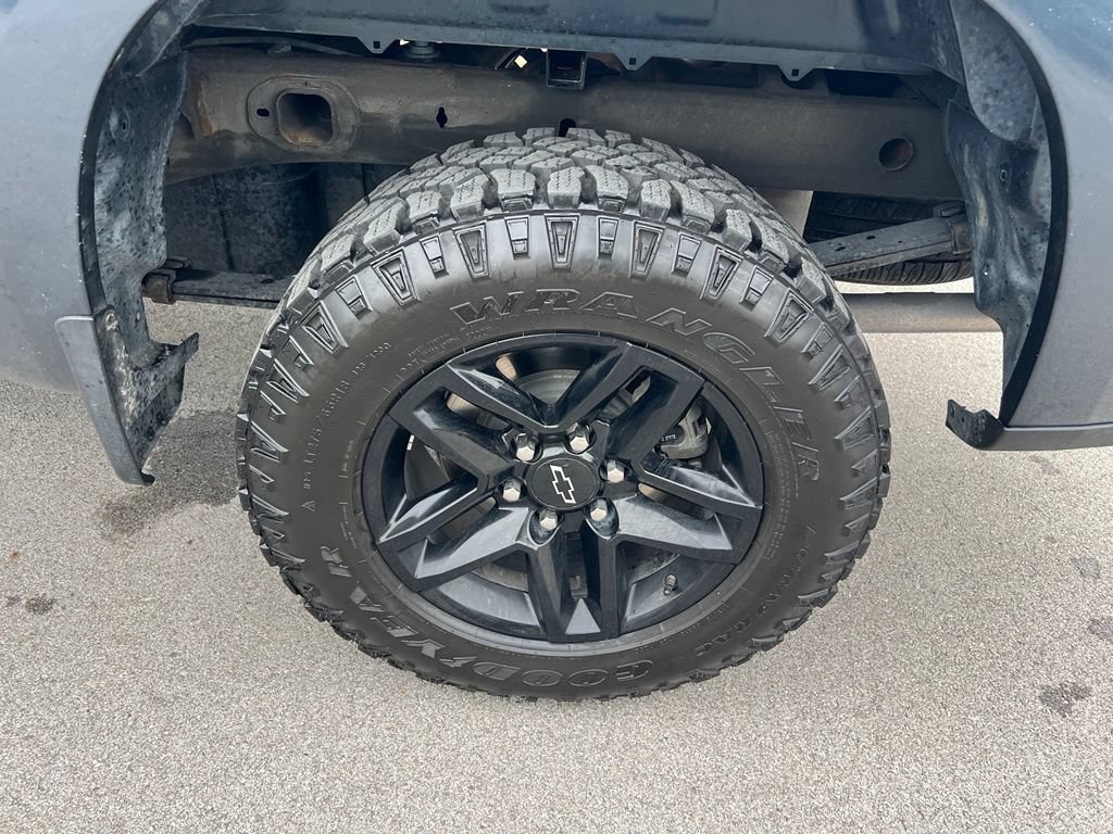 Used 2020 Chevrolet Silverado 1500 Custom Trail Boss w/ Custom Convenience Package AWD/4WD image 14