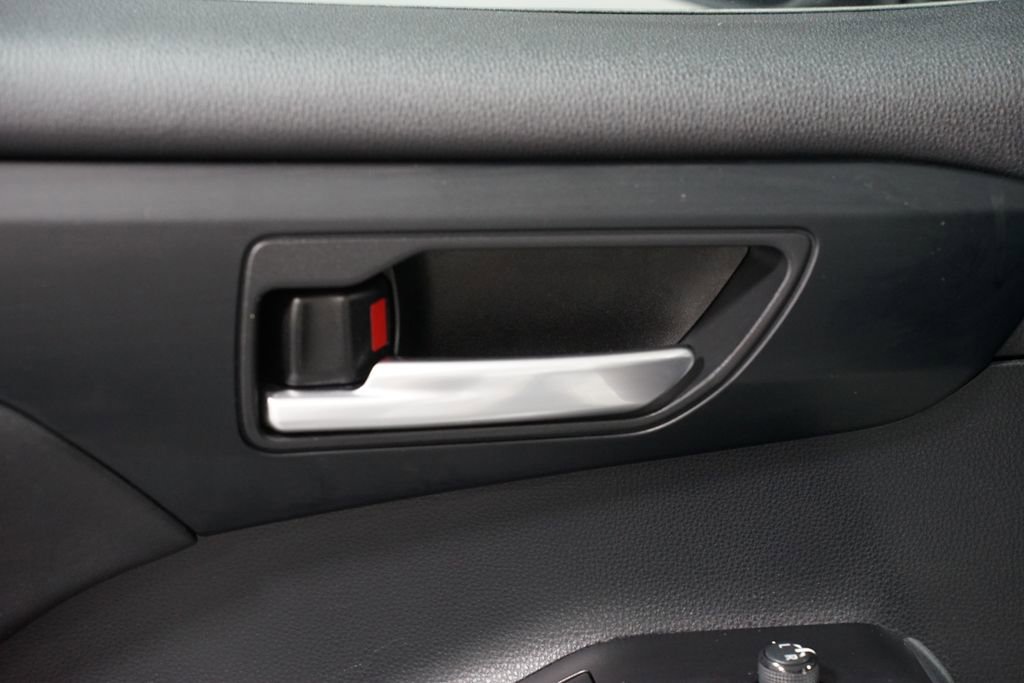 Used 2023 Toyota Highlander XLE image 33