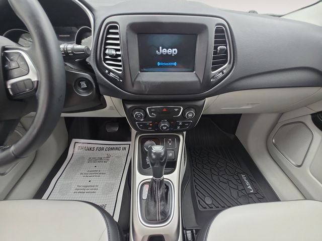Used 2017 Jeep Compass Latitude w/ Popular Equipment Group AWD/4WD image 11