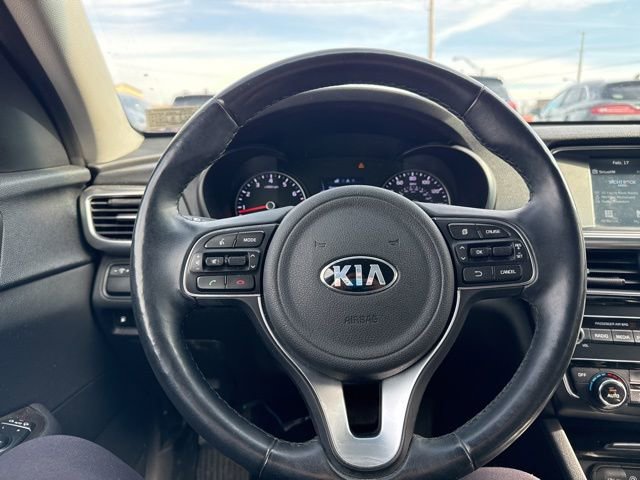 Used 2017 Kia Optima EX image 20