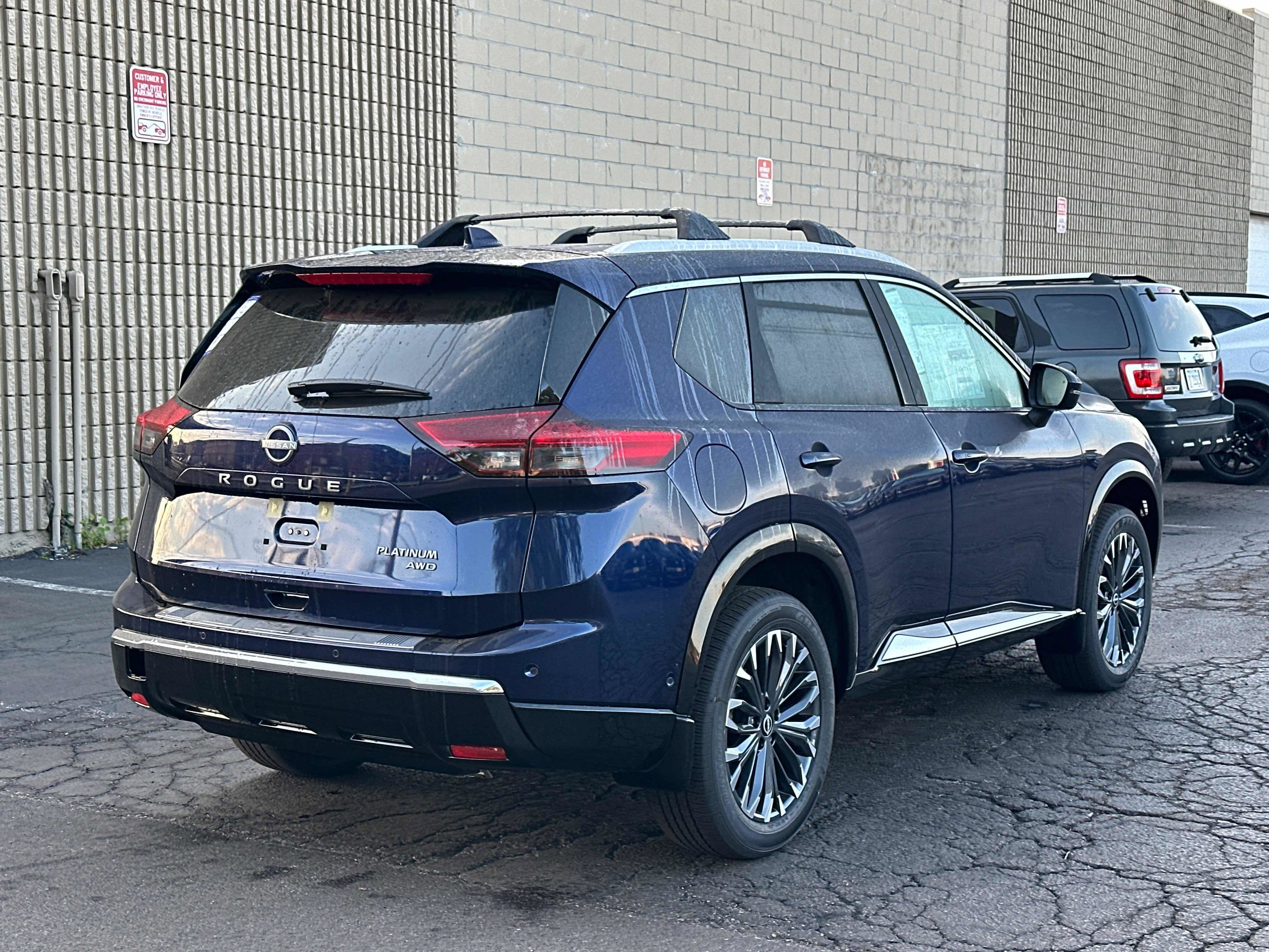 New 2026 Nissan Rogue Platinum w/ Platinum Premium Package image 4