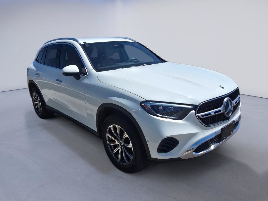 Used 2024 Mercedes-Benz GLC 300 4MATIC image 6