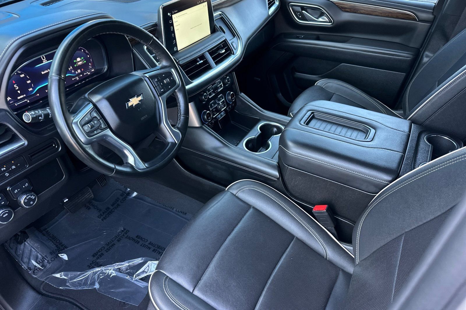 Used 2024 Chevrolet Tahoe Premier AWD/4WD image 10