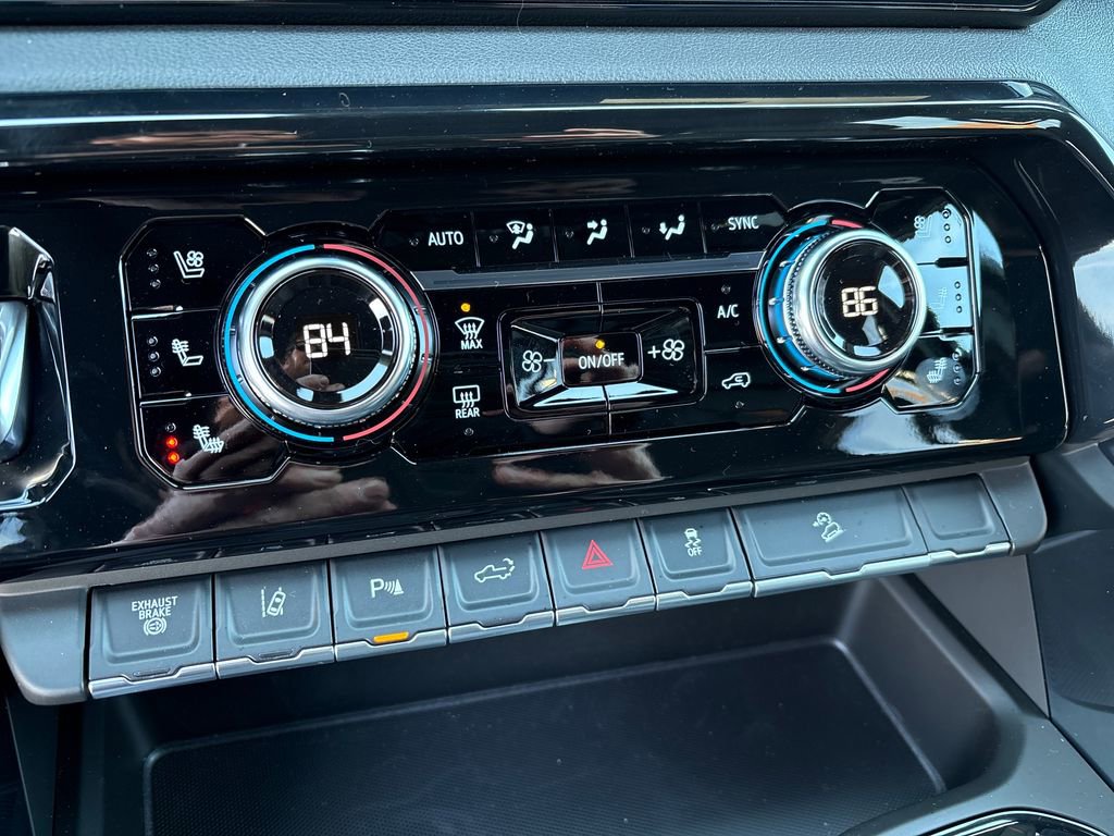 New 2026 GMC Sierra 2500 AT4 w/ AT4 Premium Plus Package image 26