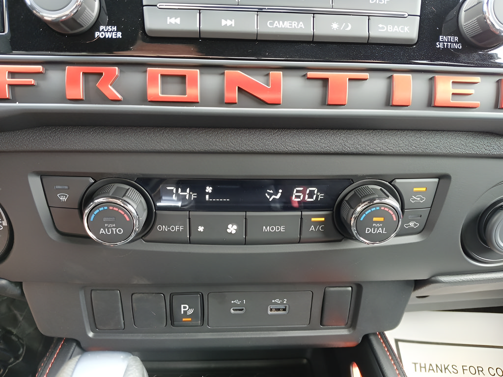 Used 2025 Nissan Frontier PRO-4X AWD/4WD image 22