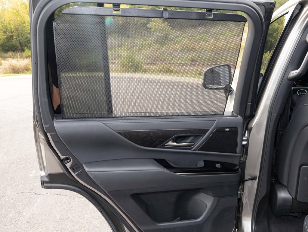 Used 2024 Lexus LX 600 4WD w/ Luxury Package image 37