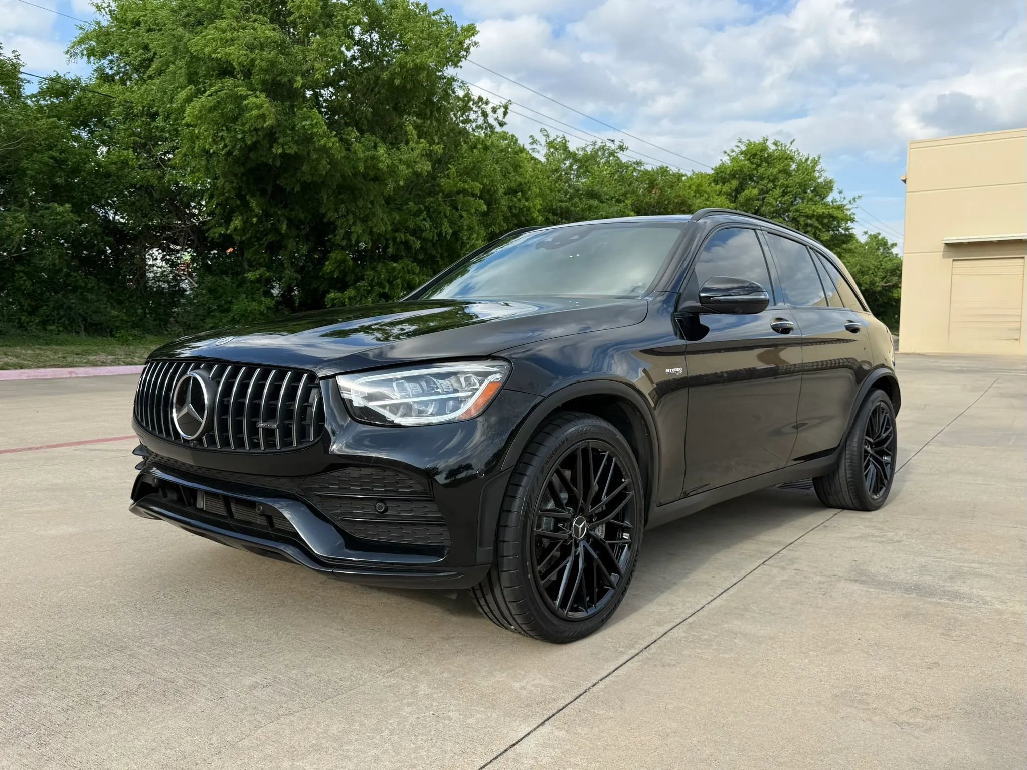 Used 2021 Mercedes-Benz GLC 43 AMG 4MATIC image 2