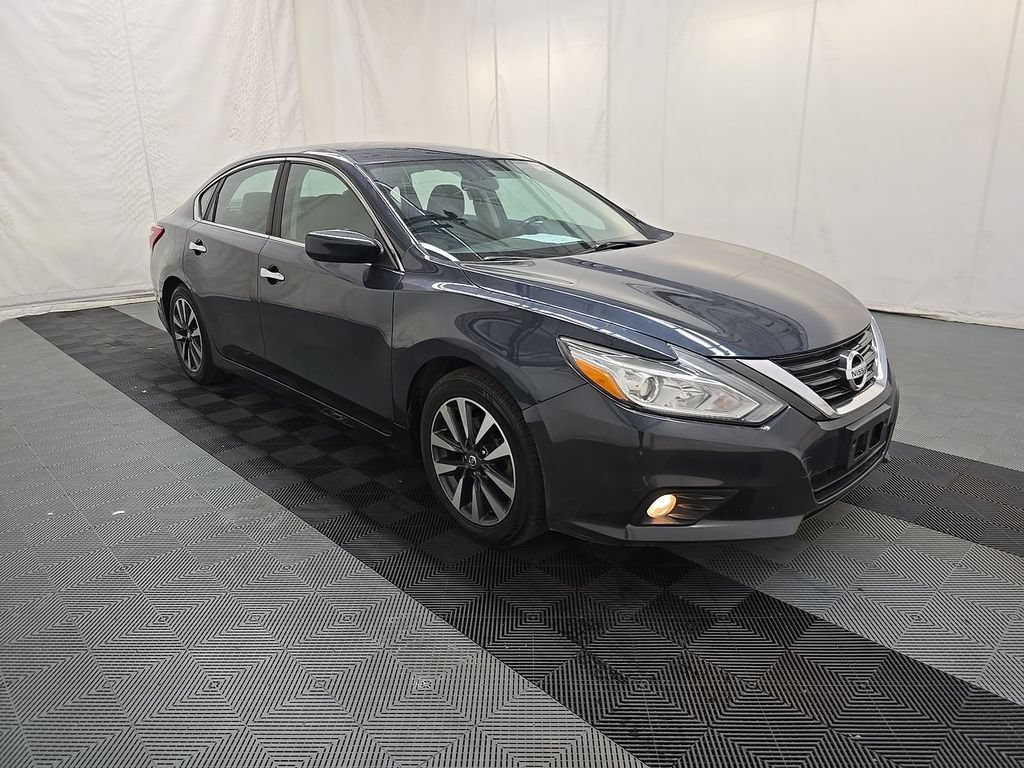 Used 2017 Nissan Altima 2.5 SV FWD image 5
