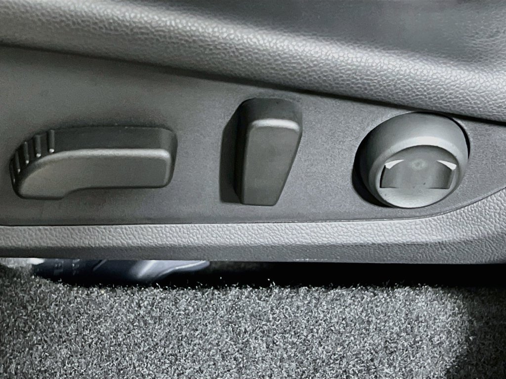 Used 2026 Subaru Forester Premium AWD/4WD image 13