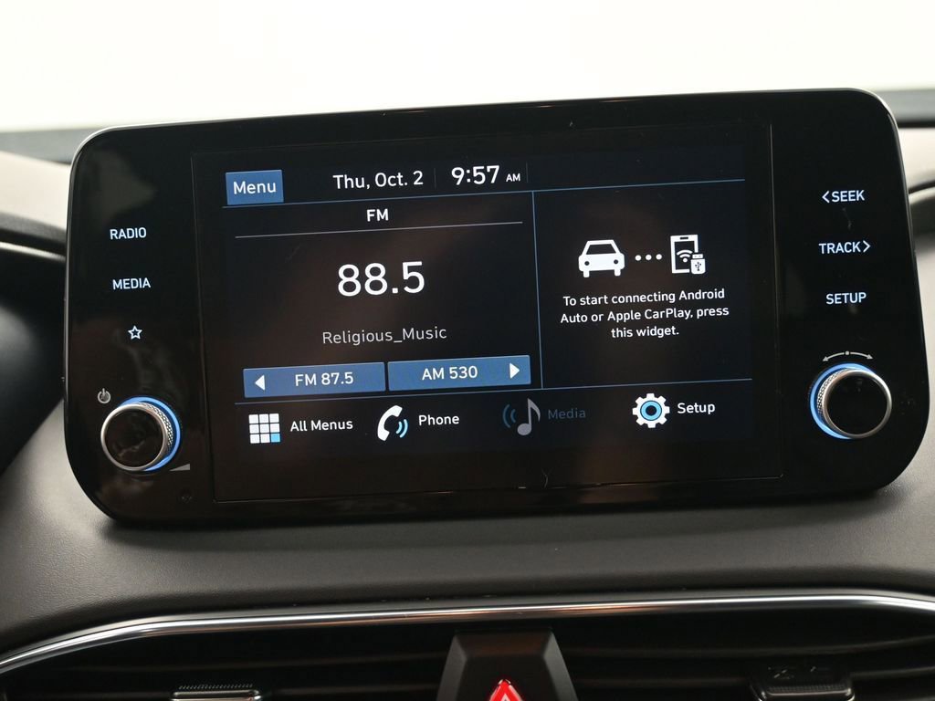 Used 2023 Hyundai Santa Fe SE image 3