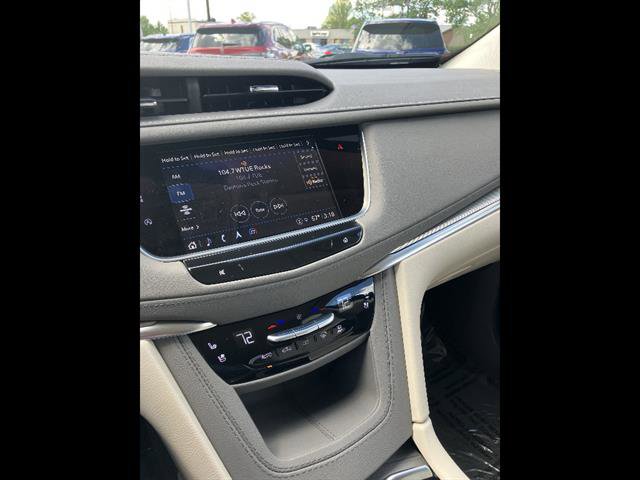 Certified 2023 Cadillac XT5 Premium Luxury w/ Technology Package AWD/4WD image 16
