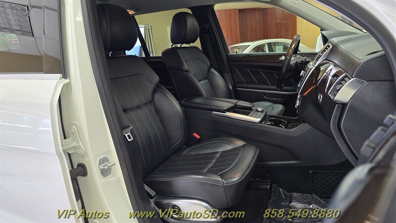 Used 2013 Mercedes-Benz GL 450 4MATIC image 16
