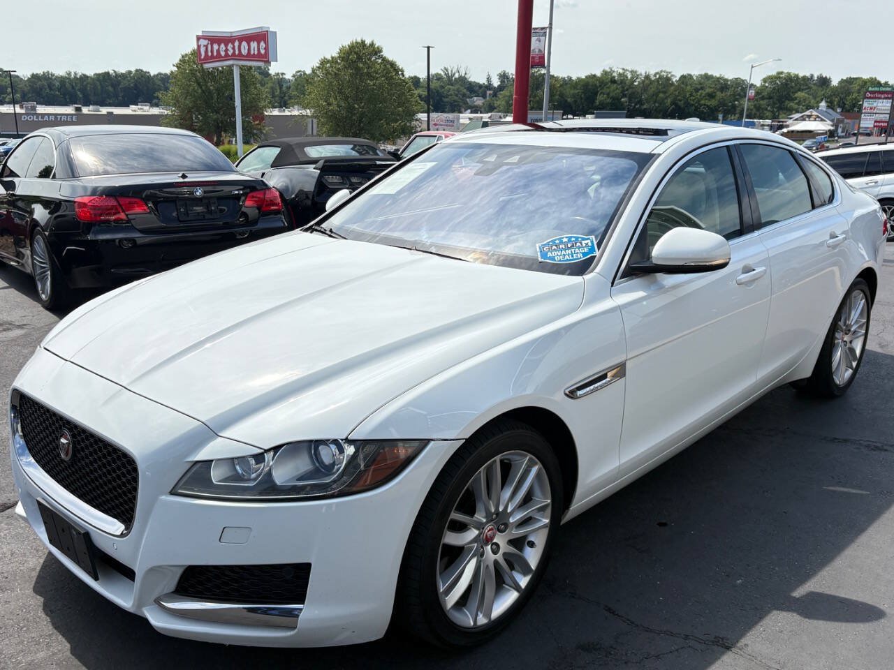 Used 2016 Jaguar XF Prestige AWD/4WD image 4
