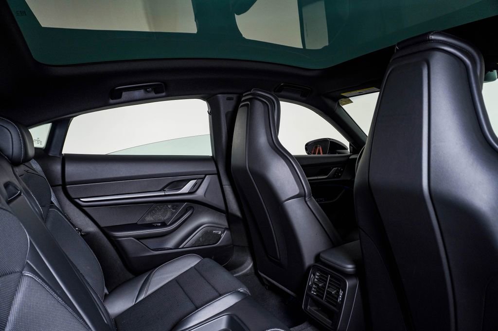 Certified 2025 Porsche Taycan image 16
