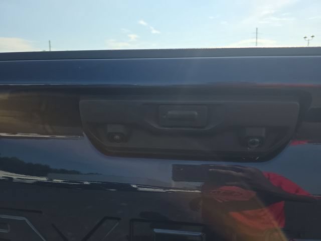 Used 2023 Chevrolet Silverado 3500 LT w/ Convenience Package AWD/4WD image 14