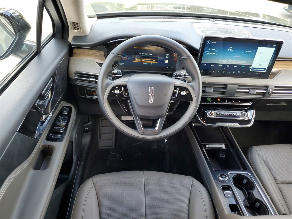 New 2026 Lincoln Corsair Reserve w/ Jet Appearance Package image 16