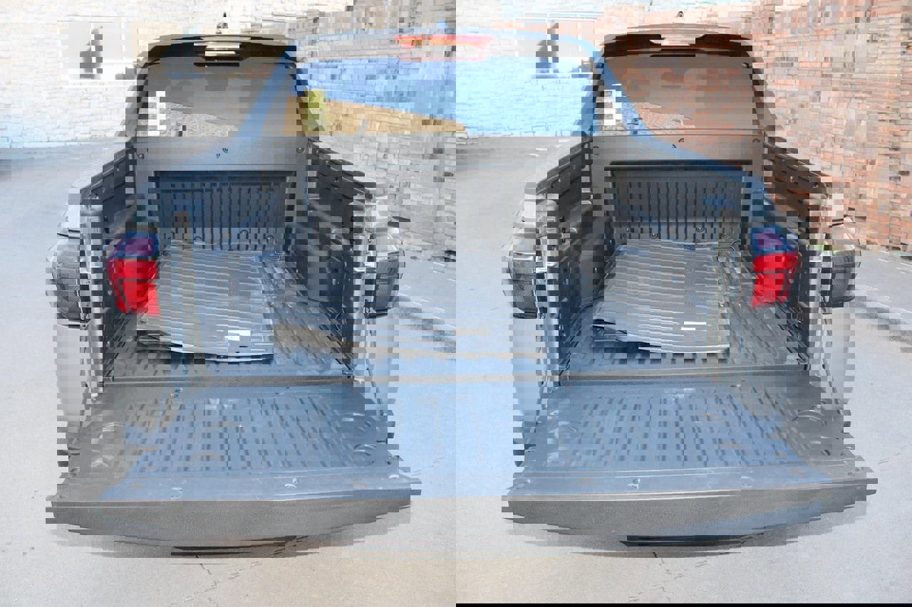 Used 2025 Hyundai Santa Cruz SE image 26