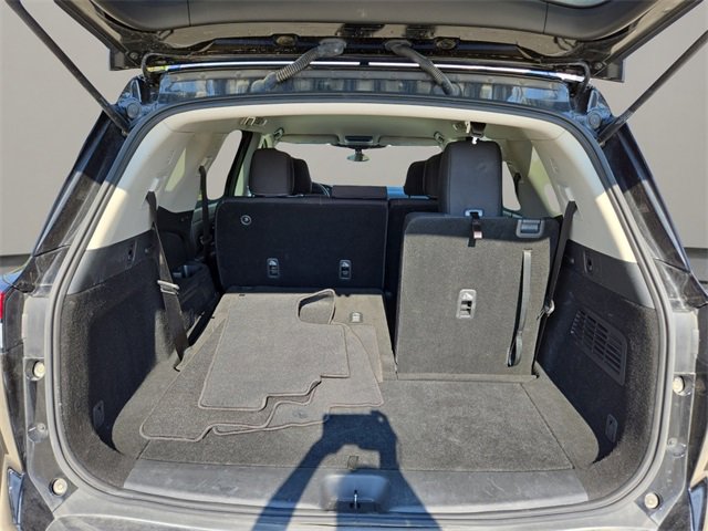 Certified 2024 Nissan Pathfinder SV image 29