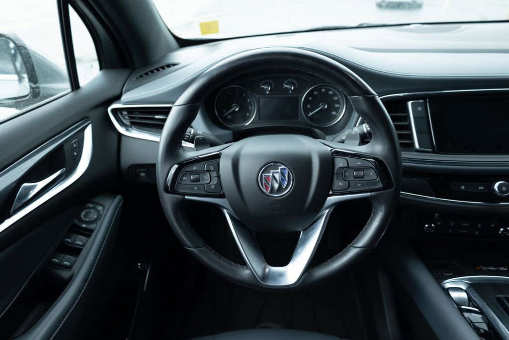 Used 2023 Buick Enclave Essence w/ Sport Touring Edition FWD image 17
