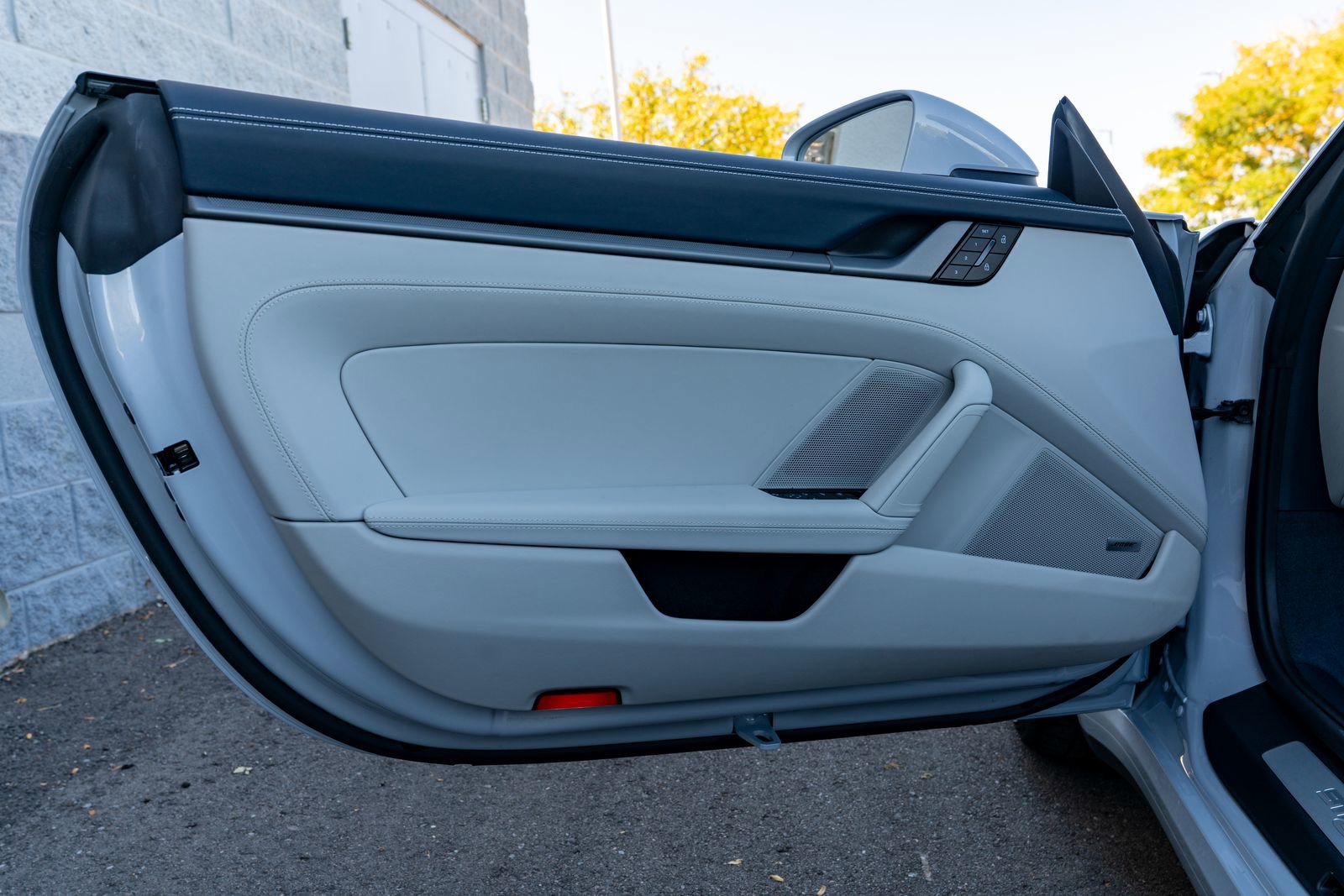 Used 2025 Porsche 911 Carrera image 24