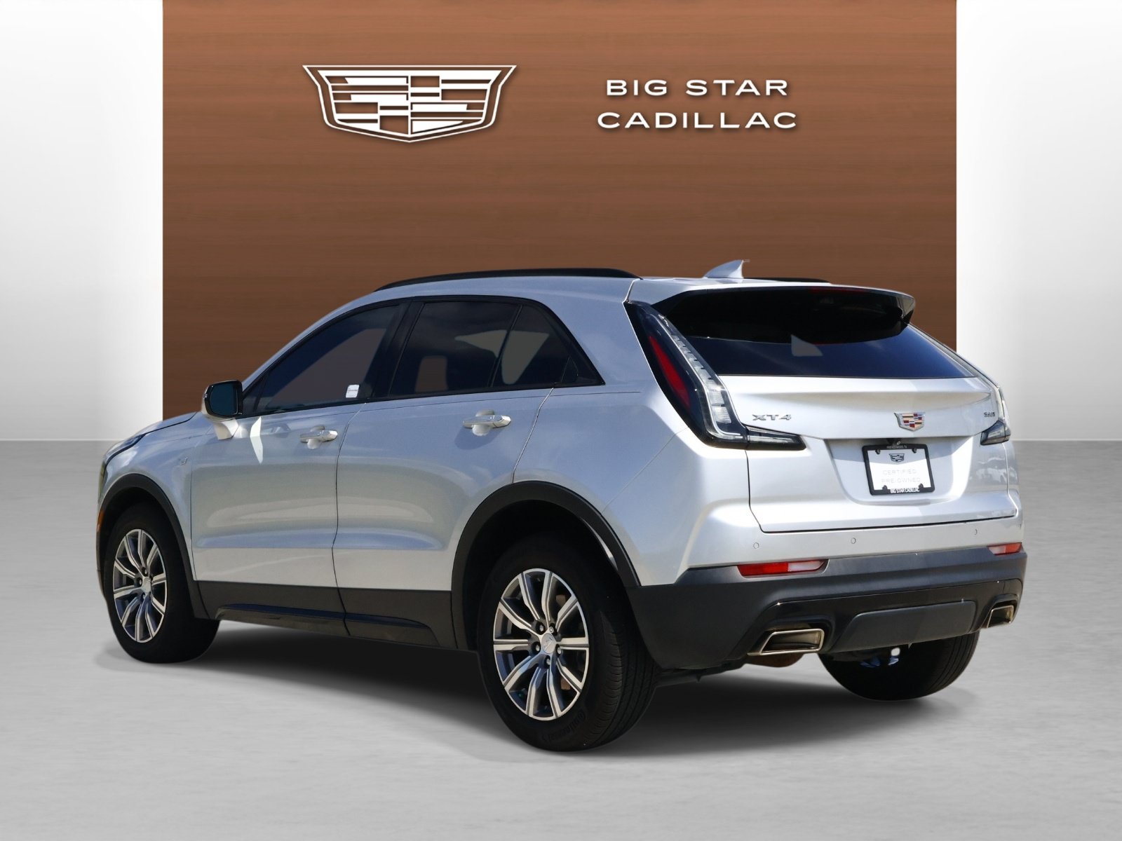Used 2022 Cadillac XT4 Sport FWD image 3