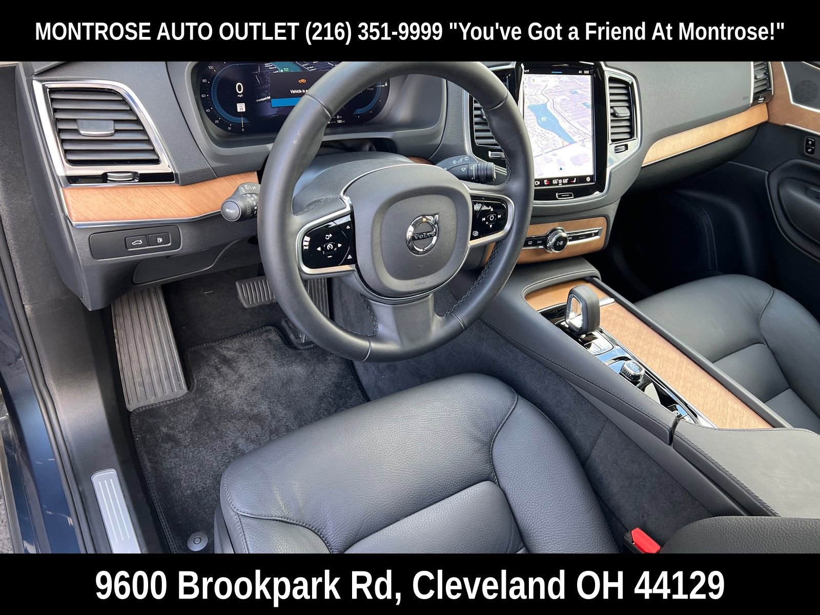 New 2025 Volvo XC90 T8 Plus w/ Protection Package Premier image 12