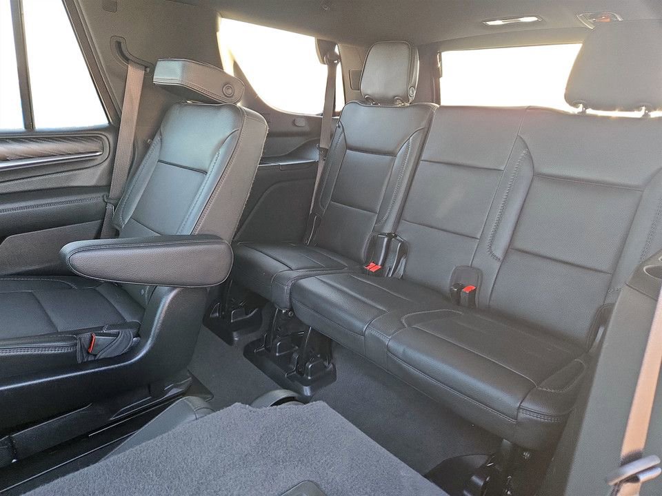 Used 2024 GMC Yukon Denali w/ Advanced Technology Package image 30
