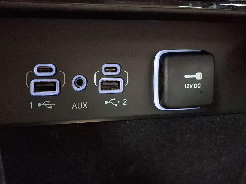 Used 2022 Jeep Grand Cherokee L Limited image 21