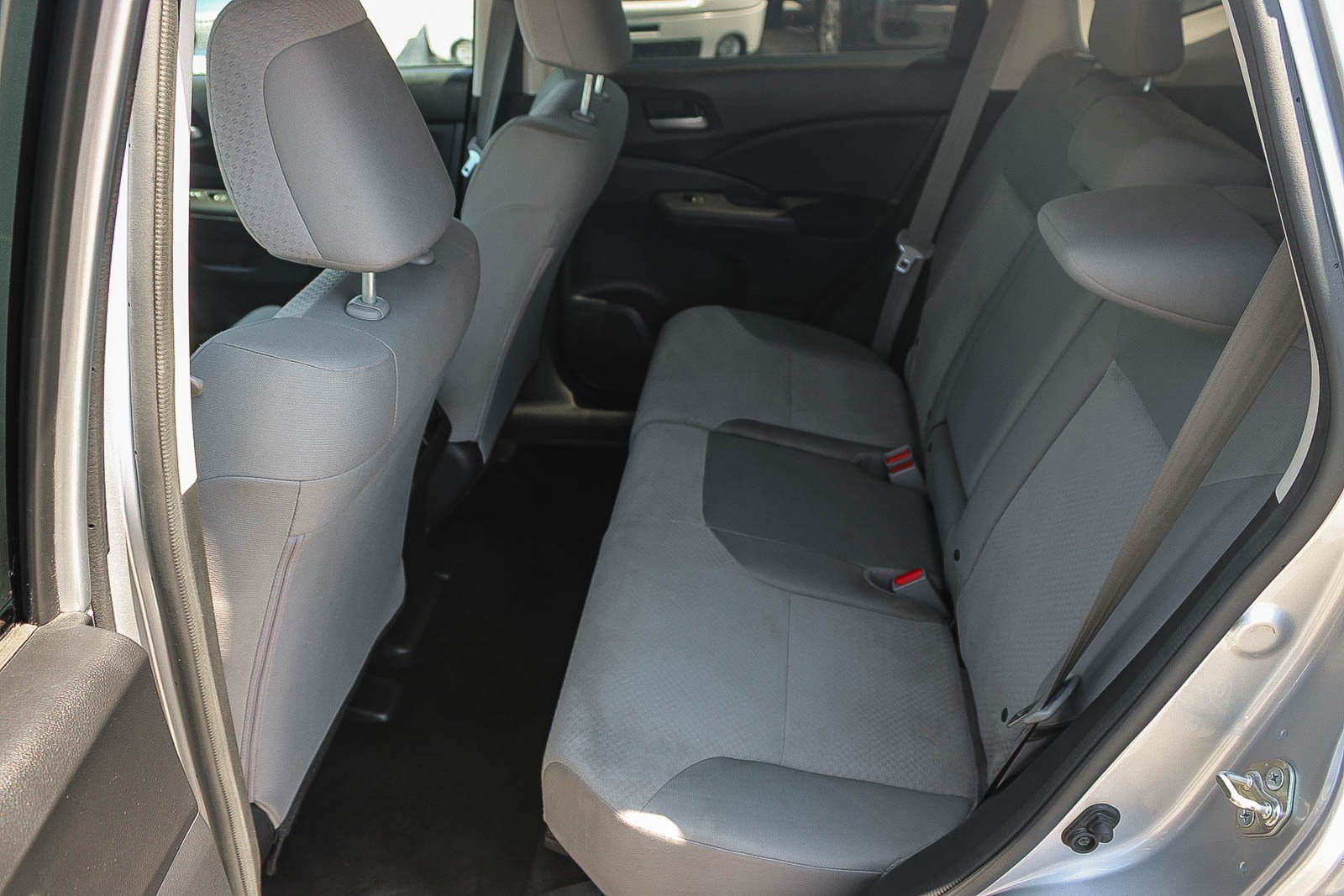 Used 2016 Honda CR-V LX image 19