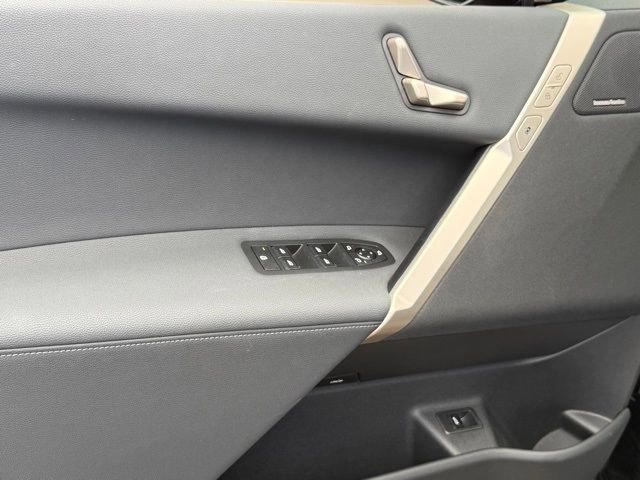 Used 2026 BMW iX xDrive45 image 18