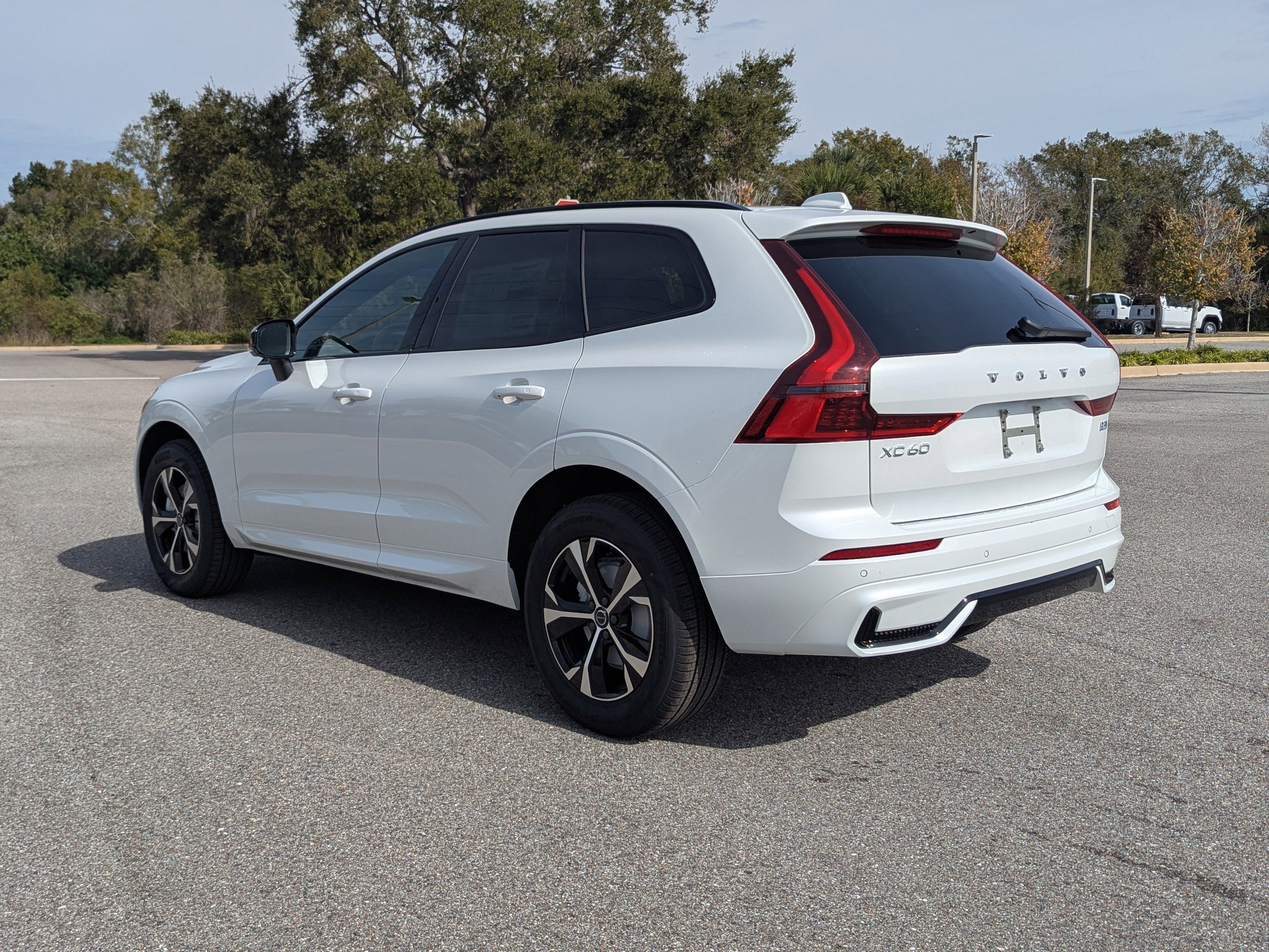New 2026 Volvo XC60 B5 Core image 5