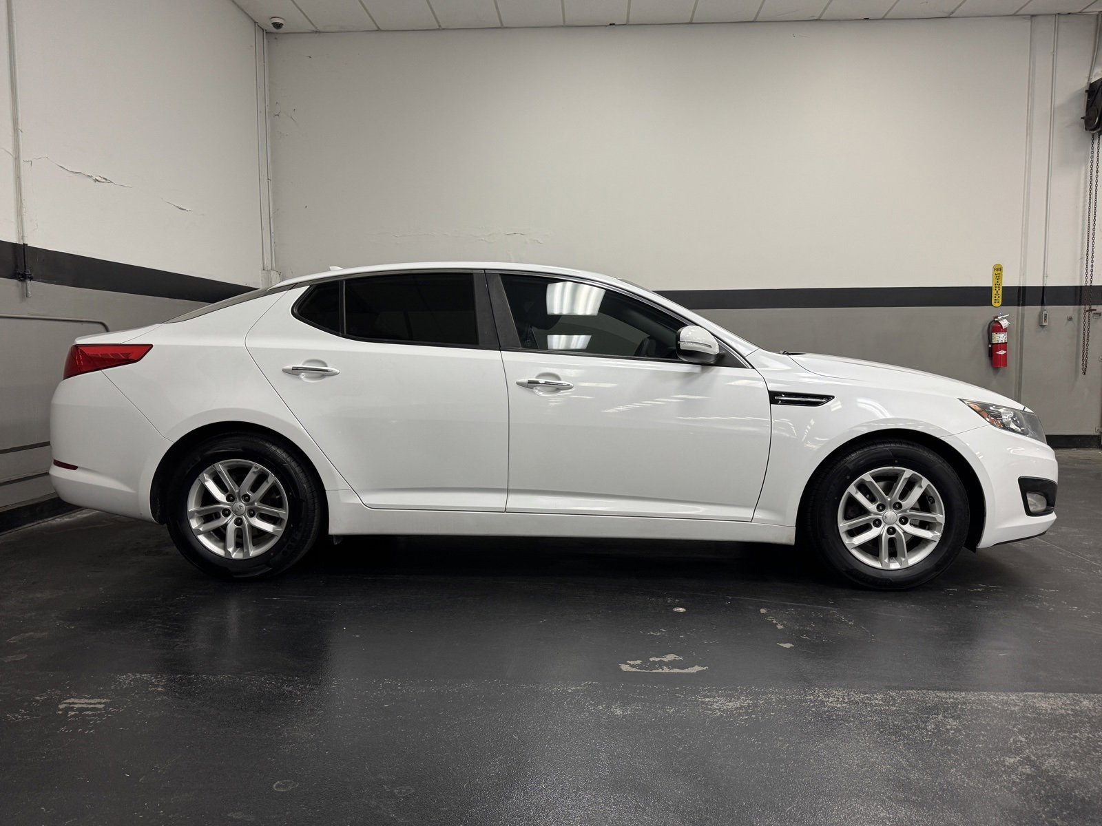 Used 2013 Kia Optima LX w/ Convenience Plus Pkg image 5
