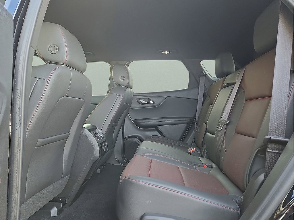 Used 2025 Chevrolet Blazer RS image 17
