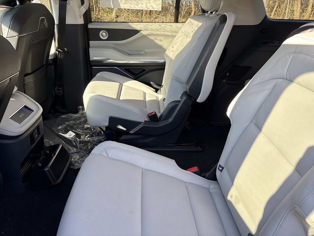 New 2026 Lincoln Navigator L Reserve w/ Jet Appearance Package AWD/4WD image 18