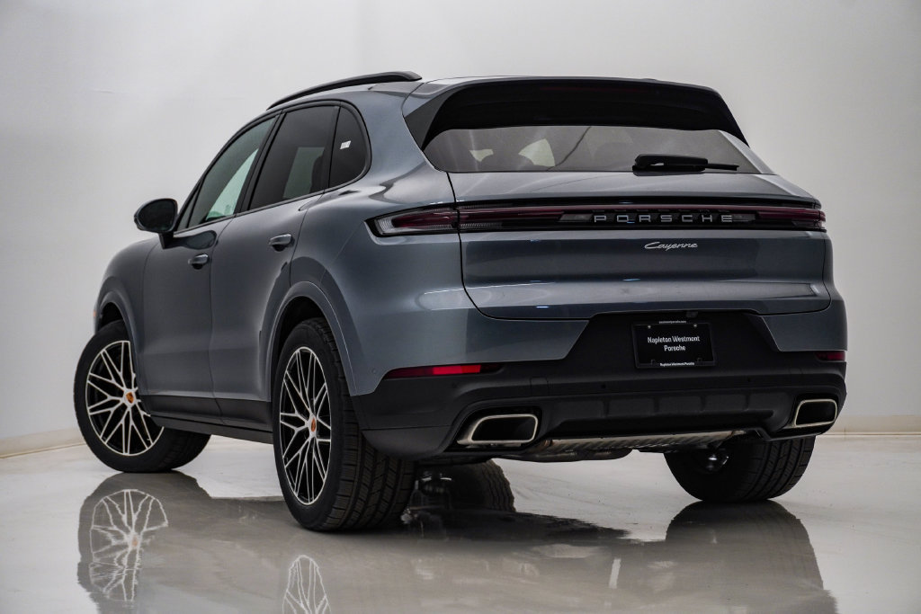New 2026 Porsche Cayenne AWD/4WD image 3