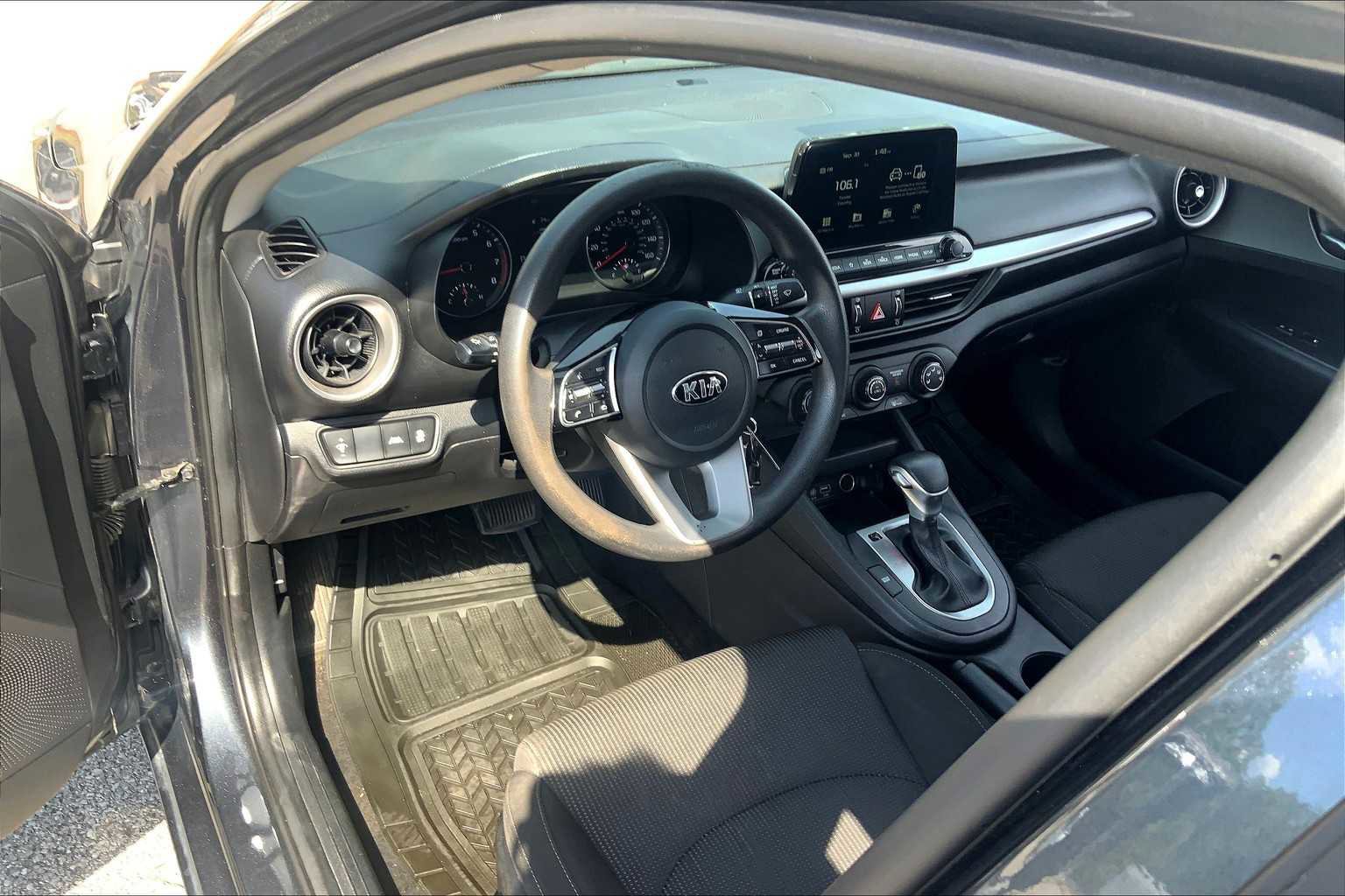 Used 2021 Kia Forte LXS image 15