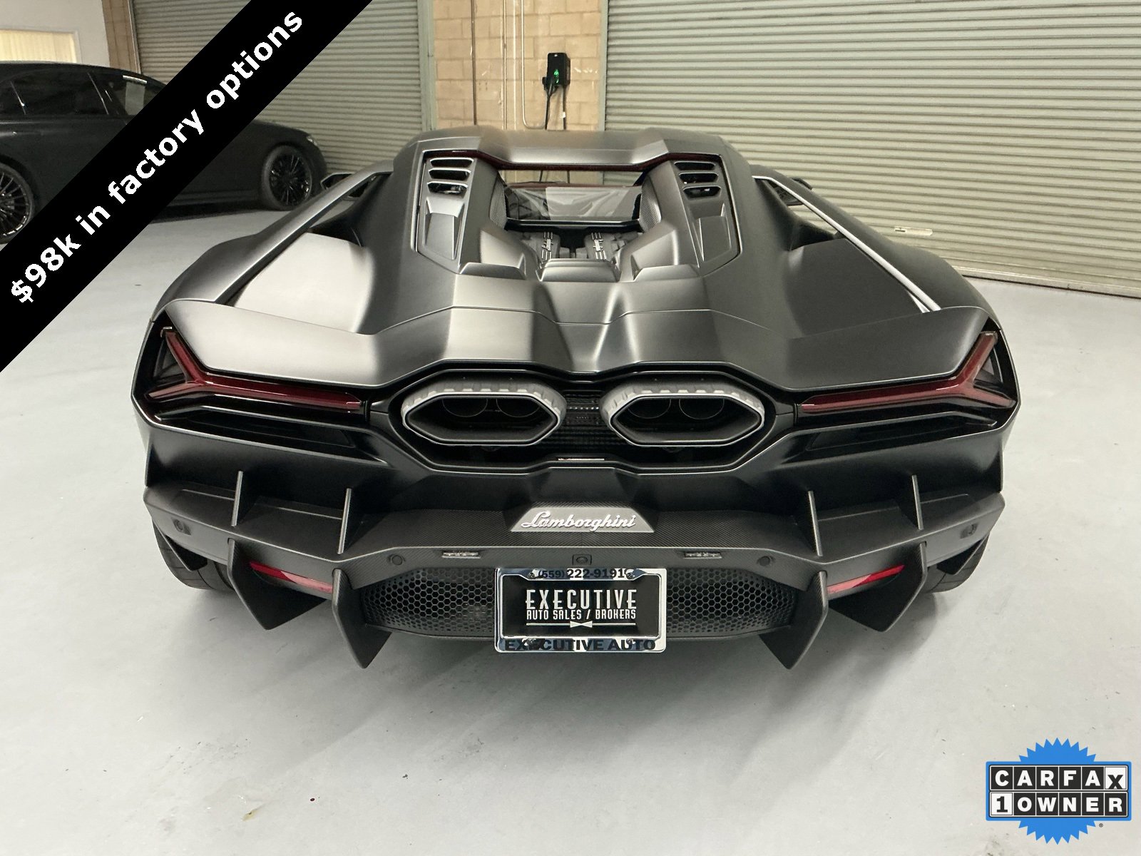 Used 2024 Lamborghini Revuelto image 9