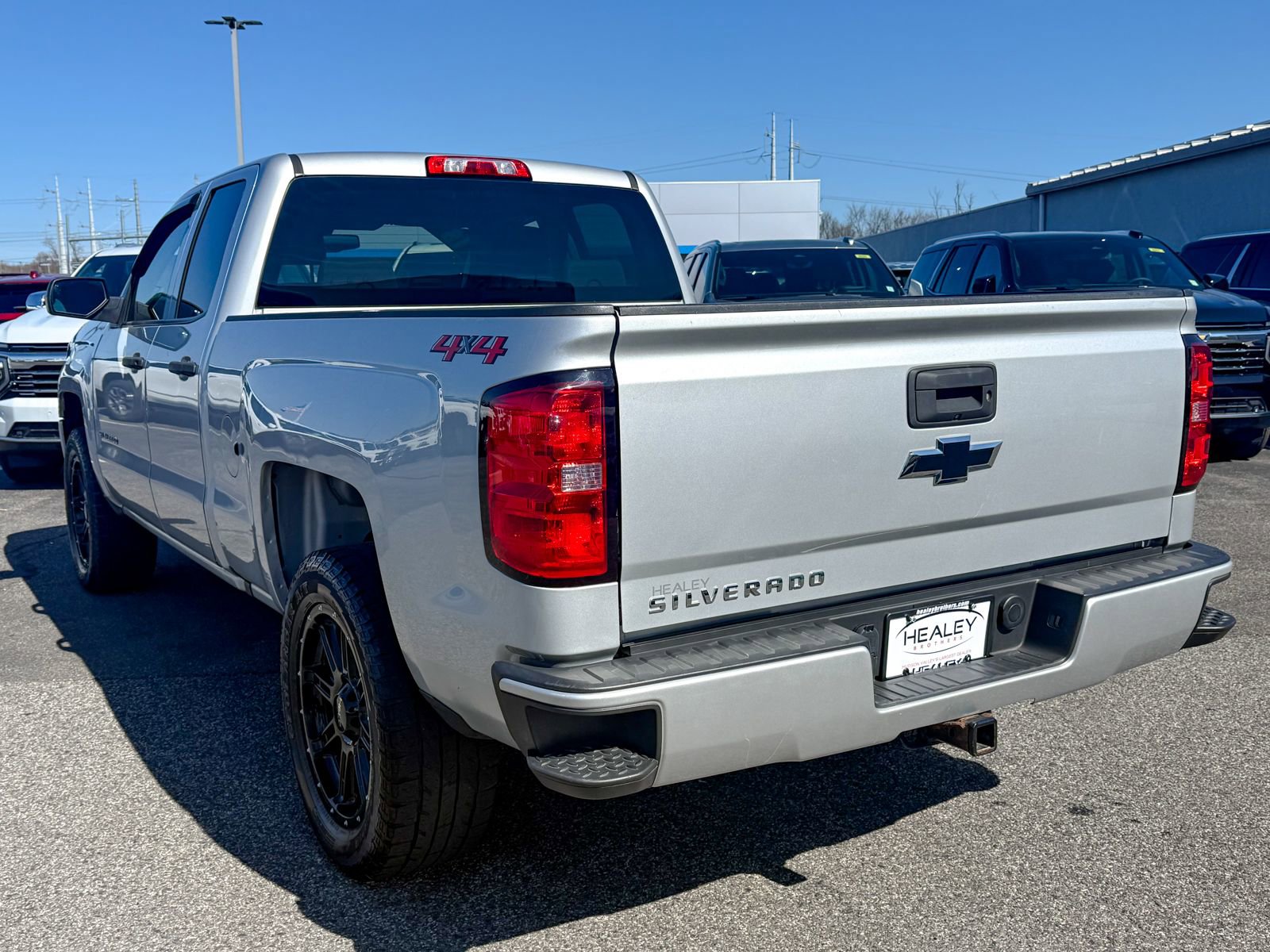 Used 2018 Chevrolet Silverado 1500 Custom w/ Custom Value Package image 5