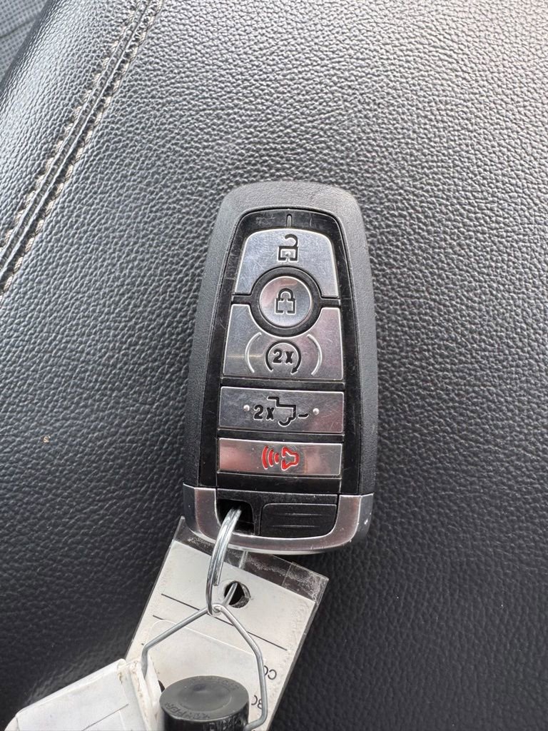 Used 2024 Ford F250 Lariat image 30