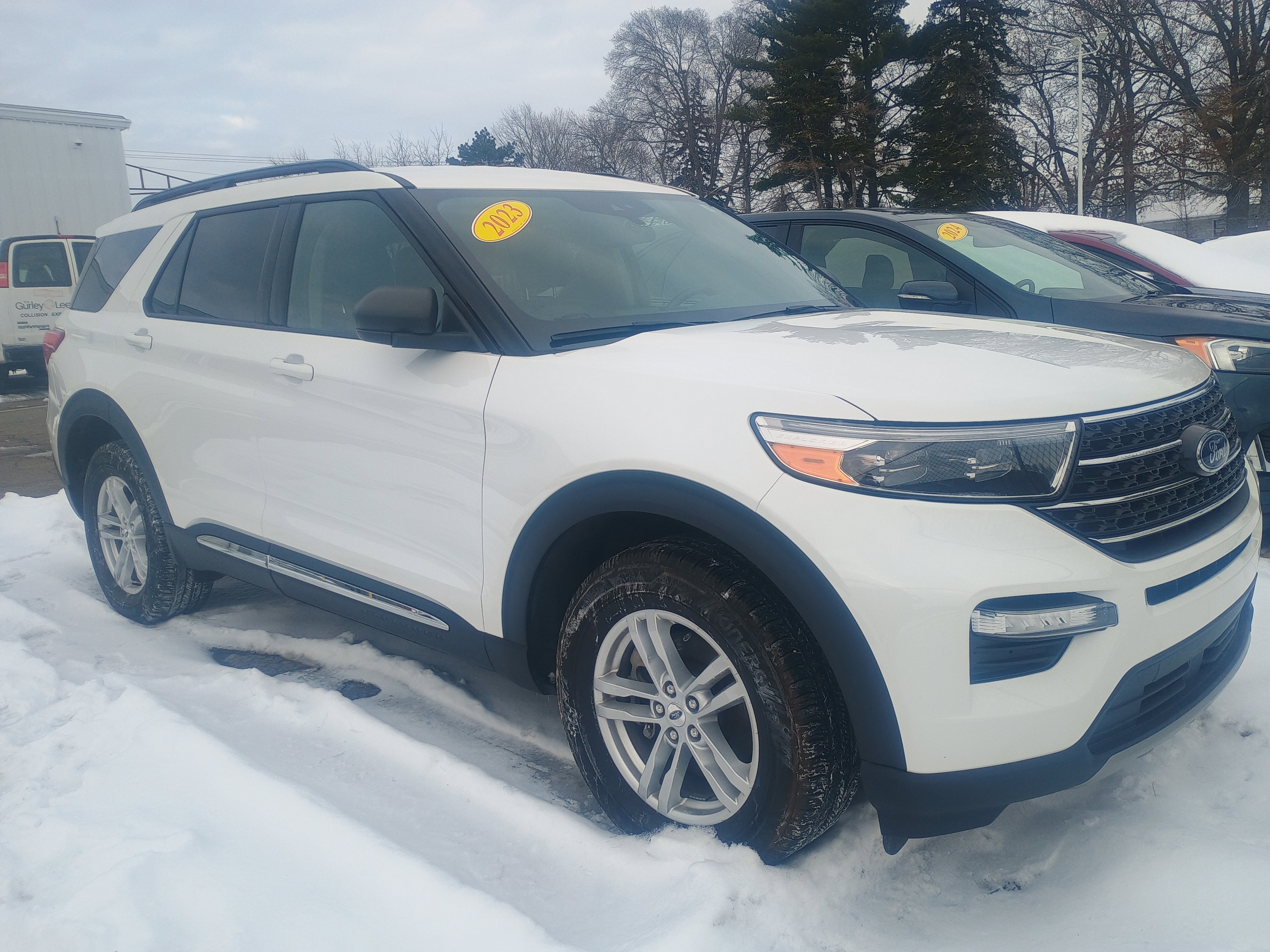 Certified 2023 Ford Explorer XLT w/ Equipment Group 202A image 2