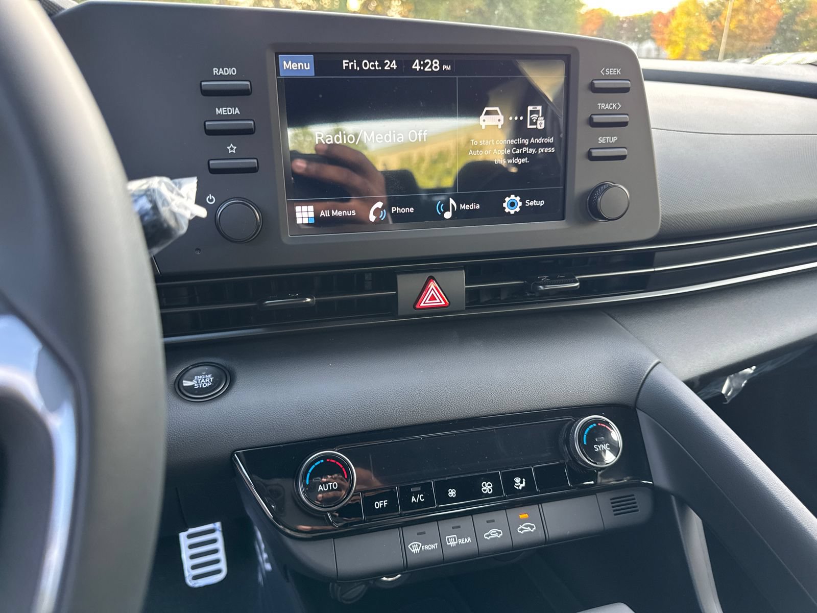 New 2026 Hyundai Elantra SEL Sport FWD image 28