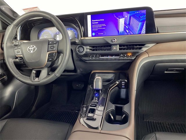 Used 2024 Toyota Crown Limited w/ Advanced Technology Package image 14