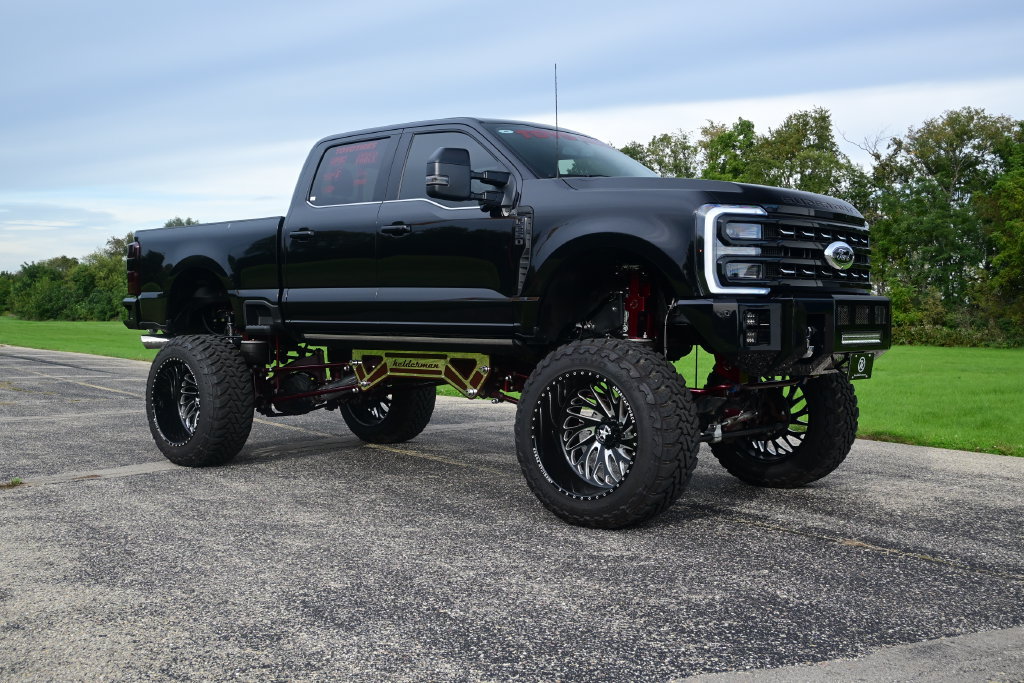 Used 2024 Ford F250 Platinum AWD/4WD image 5